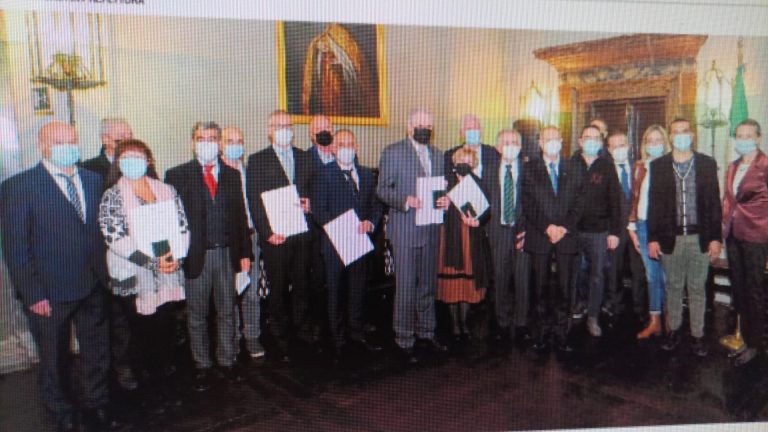 d597c14a-caec-4128-b1c5-3d4525208520