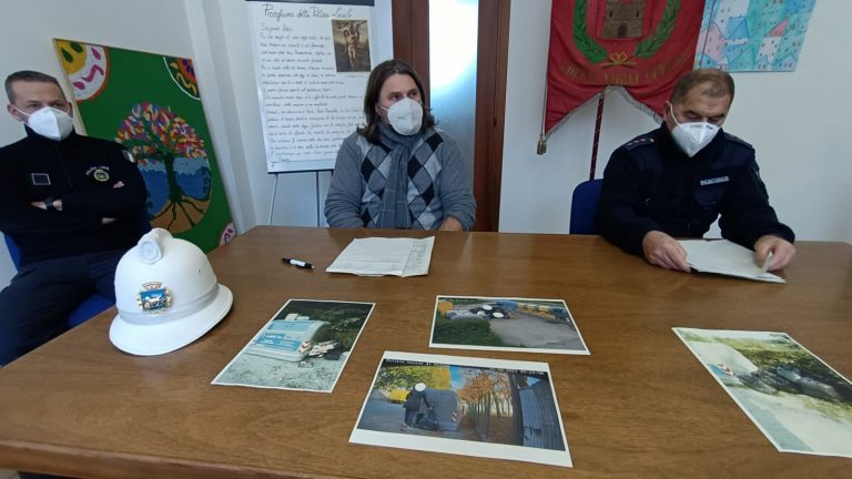 558b920b-86b6-43e6-bf5b-20cf2d332fb8