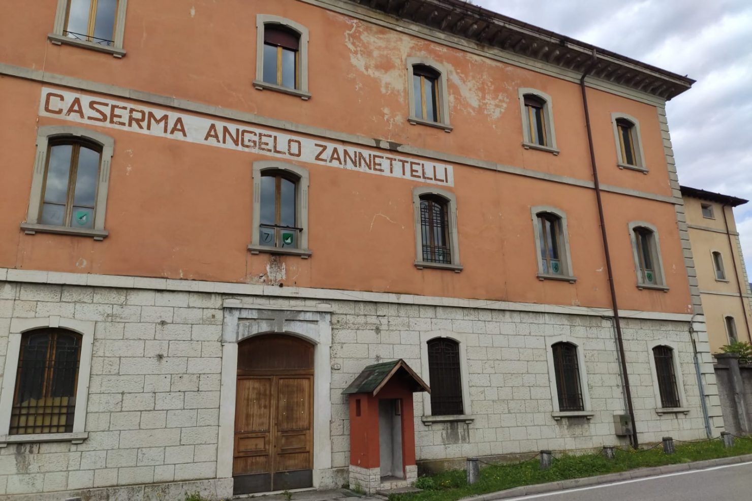 Caserma Zannettelli