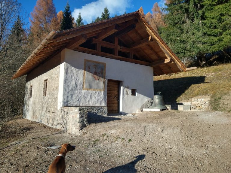 Schola dei Battuti presso San Simon (Vallada Agordina)