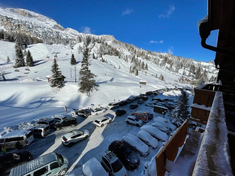 ed3a6765-9107-46e1-965e-d669c71cfebd