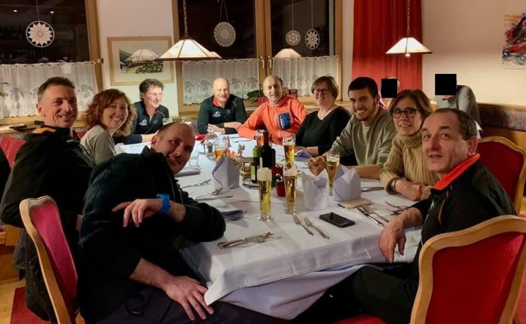 ee99b29c-c6b4-4598-b2ff-1ba5d95fd3e3