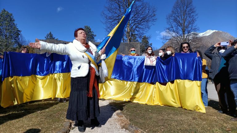 4123e000-58ca-4b1c-b854-2d22d75b5d92