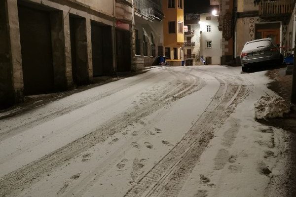 511fc9a2-ec45-4637-a6e9-b8daa89bc3ae