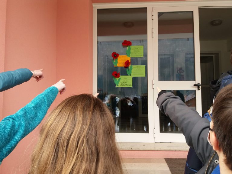 2ec513ee-941c-461a-a8c0-24f3cf213bfa