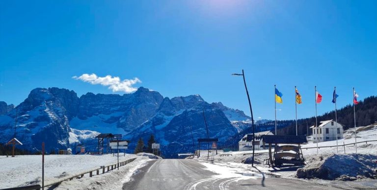 5ddf9315-a08a-4102-9d12-1e06afaafc52