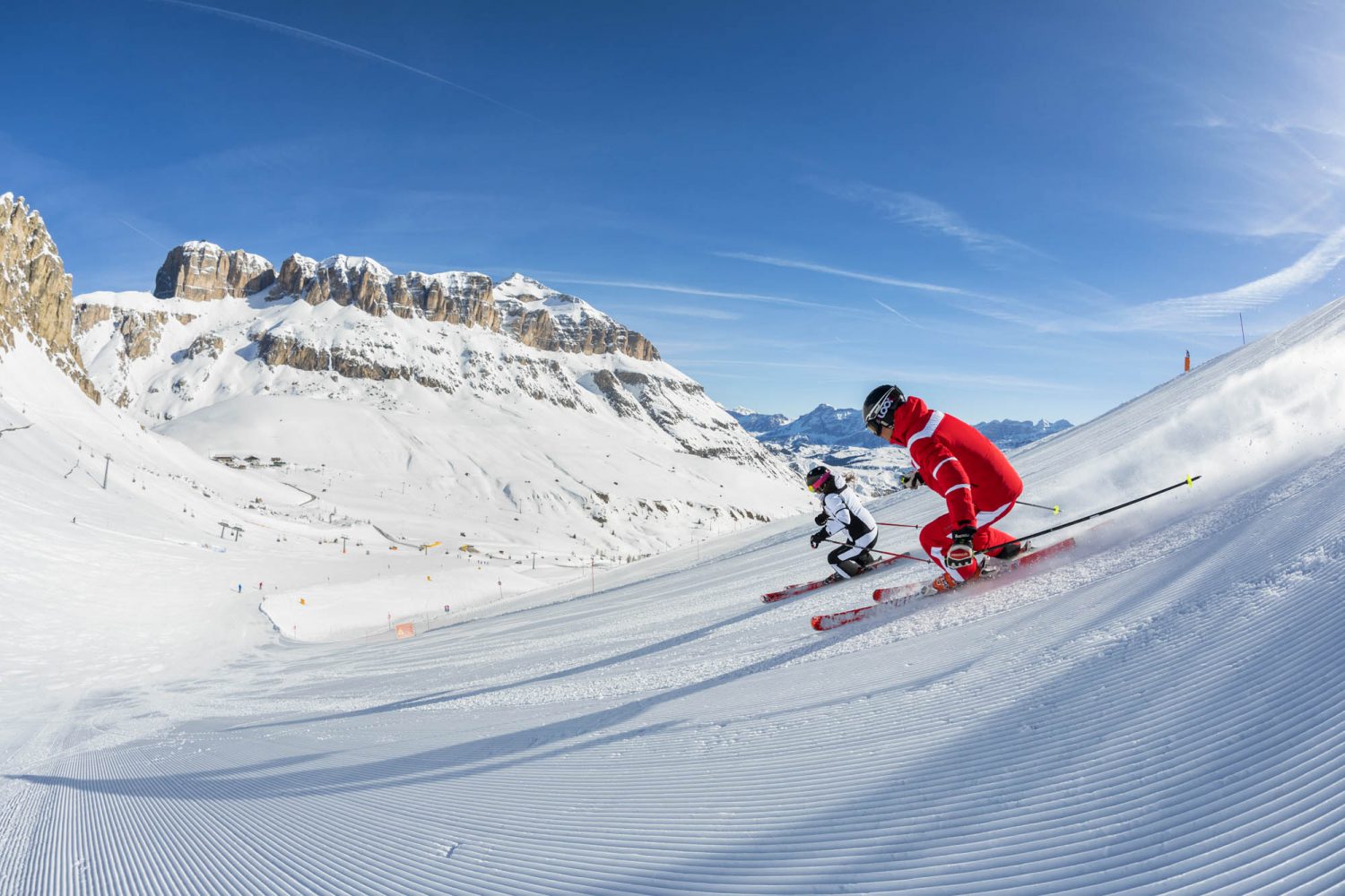 Pordoi sfondo Sella credits Arabba Fodom Turismo