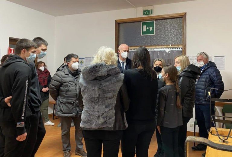 cb1482c1-56a5-4d76-a584-e95d8c6d6ab8