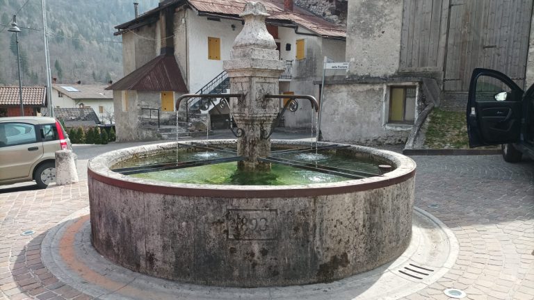 fontana taibon centro