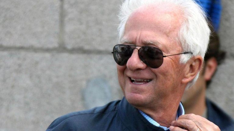 12049036-A2D1-4C30-A862-E55A7B5CA936