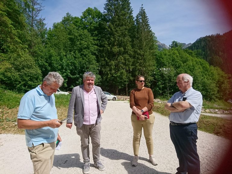 2545b45b-51fa-414a-a303-90e4e2aadc7a