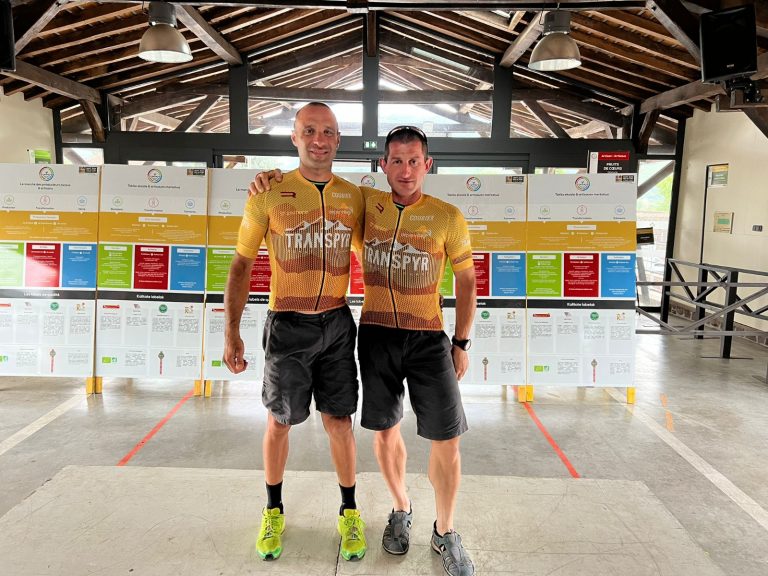 c0db9ded-e042-4e44-86ab-f93db7f9ab68