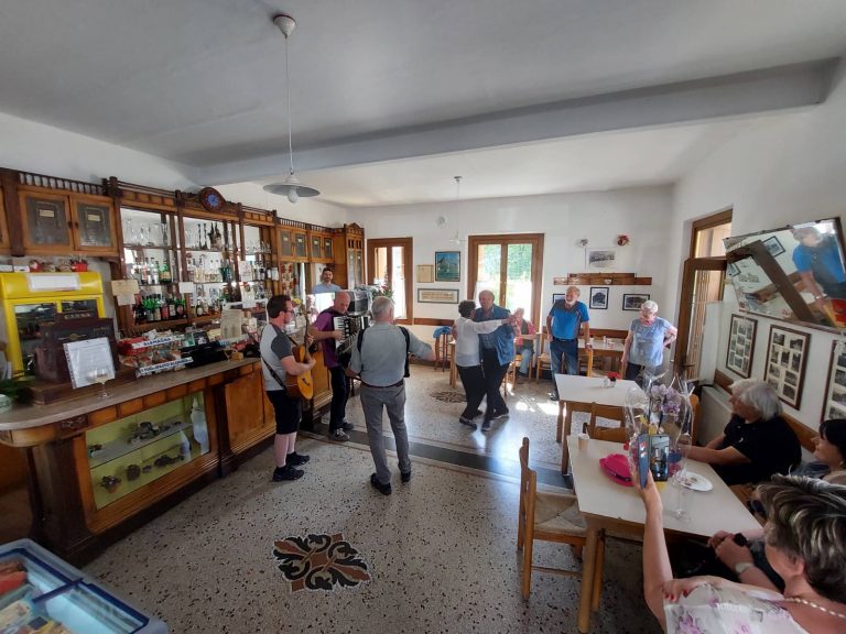 d3157b4f-068f-4e19-92a6-ec1cb3b91528