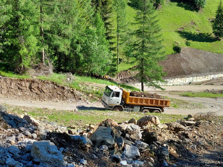 f0ed53a0-10ba-40eb-903e-a3662783086c