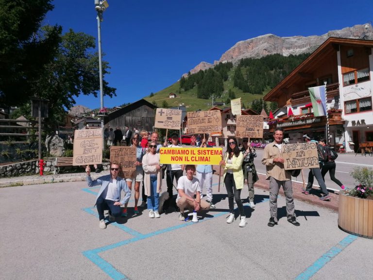 05ac3306-8b95-4be3-9e44-68501c3e25d0