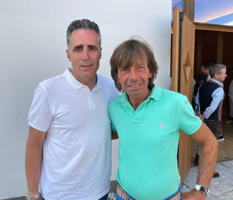 562b2808-f35b-448e-8a91-d5cc65c02895