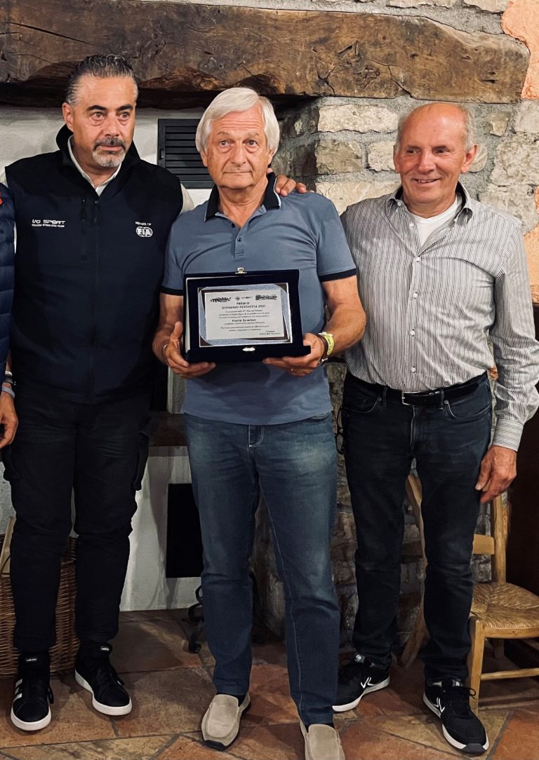 7d005048-567c-4189-b34e-3c1b15180244