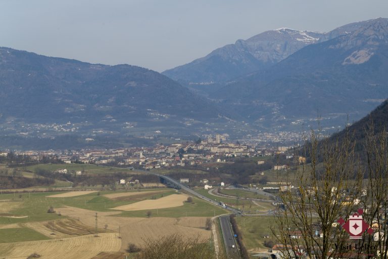Veduta da sud2_Feltre_logo