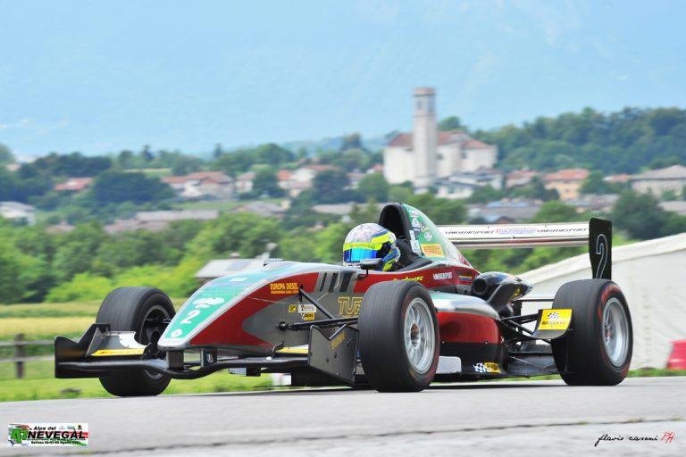 b6d18fce-cbf4-426e-befa-15d7a2f2a768