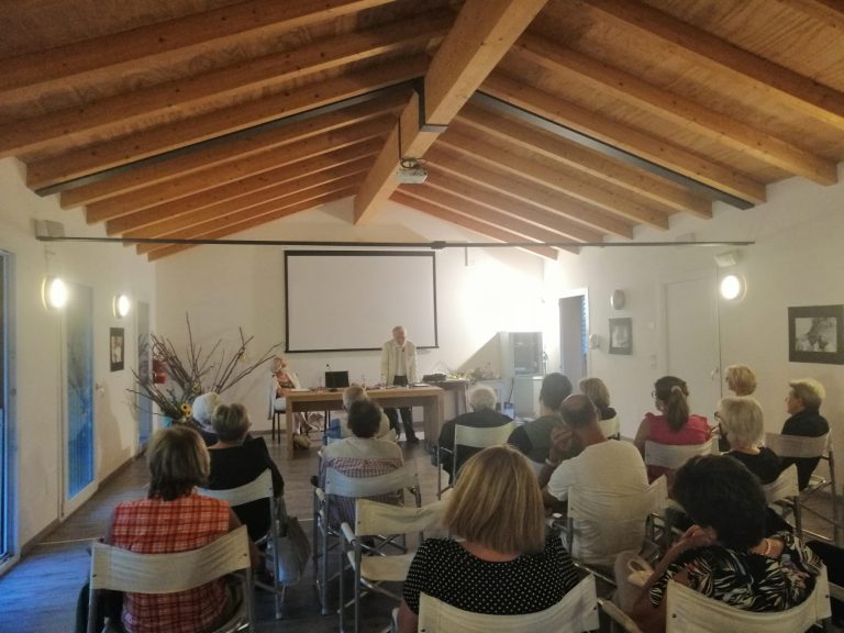 08a2ce98-0dc6-4e3b-b482-5b4dc5c18ce2