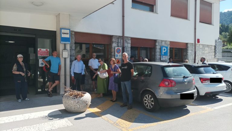 90b2b3c7-0b08-4b85-b7a5-6c17168a4080