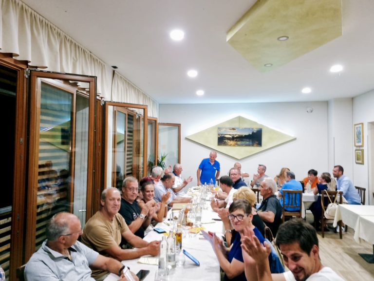 d4237b4c-de0c-4f5e-8c14-c991e93b415d