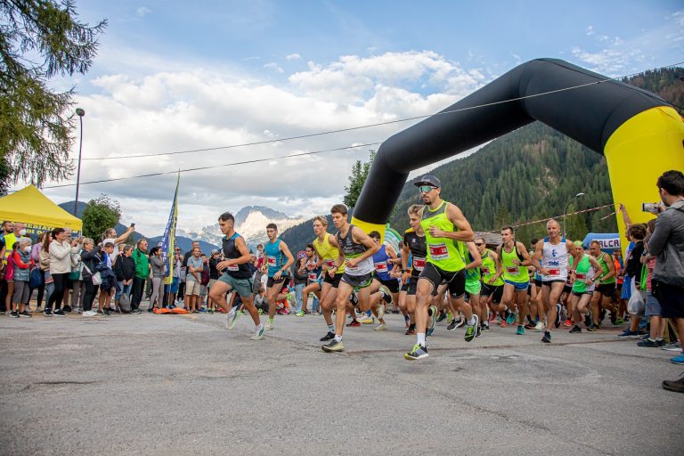 ©EchidiAlessandroSogne-23 – LA PARTENZA DEL GIRO PODISTICO