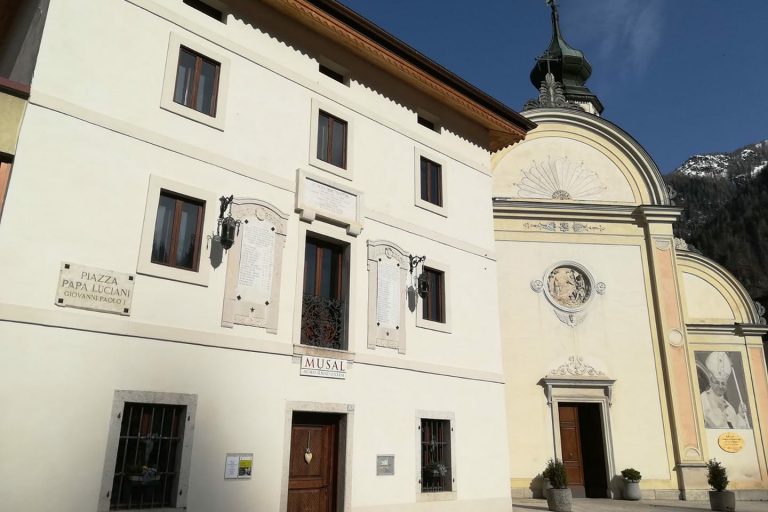 Il Musal e la chiesa di papa Luciani