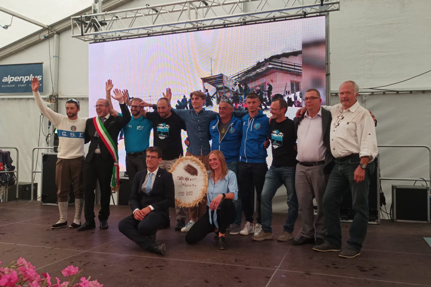 faf34d0a-562f-47e7-b733-c38717ee00ee