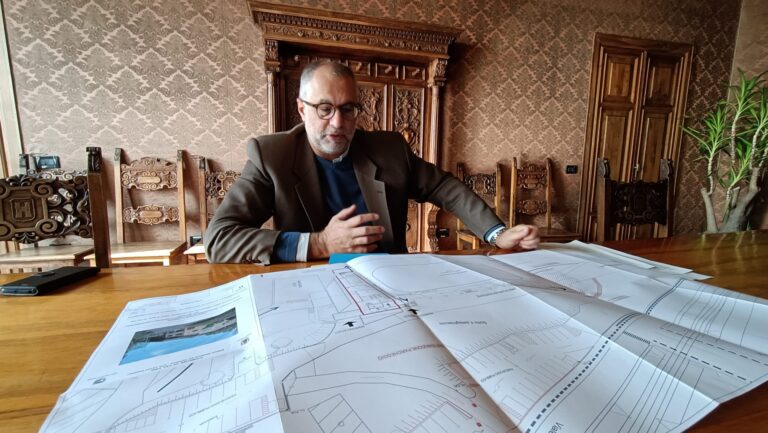 73d9e564-adfe-478f-9c81-4a18c00d47b7