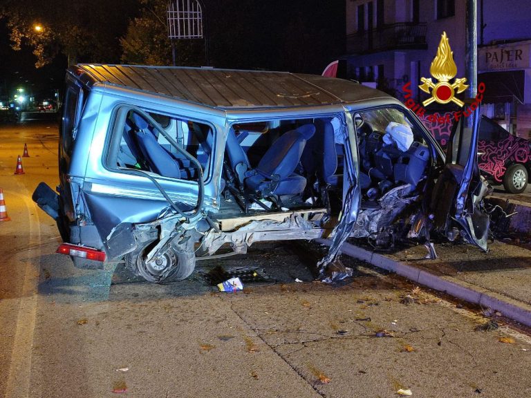 922cc760-b89f-487f-840a-0e0fe5d7ec21