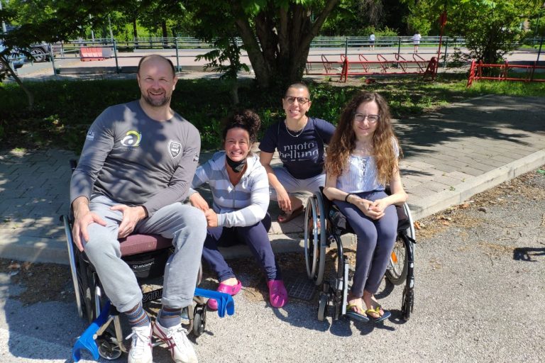 La_squadra_di_nuoto_paralimpico