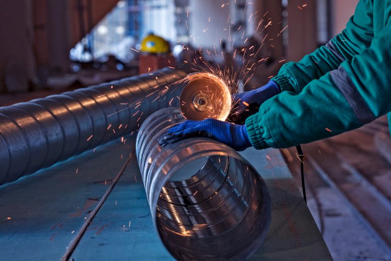 arc-welding-of-a-steel-in-construction-site
