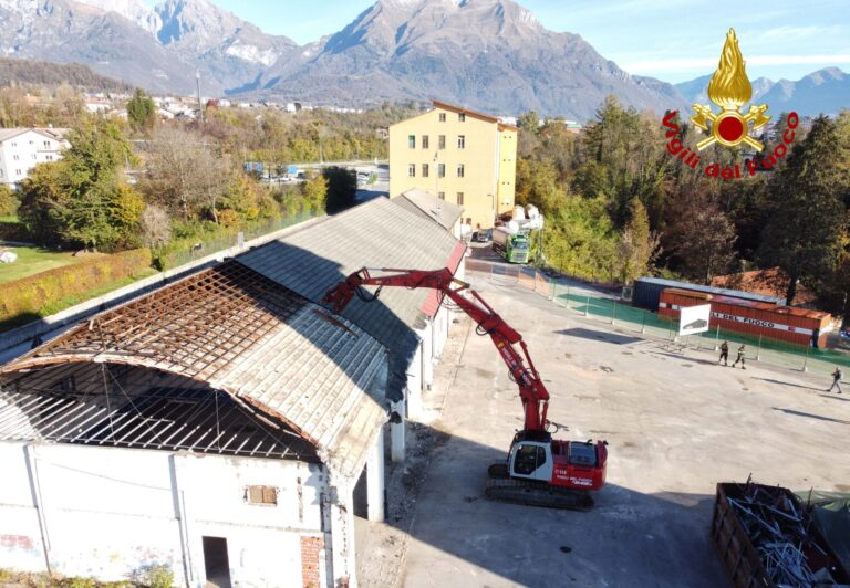 d1aa8dab-5929-4e82-a01b-c905817c9a68