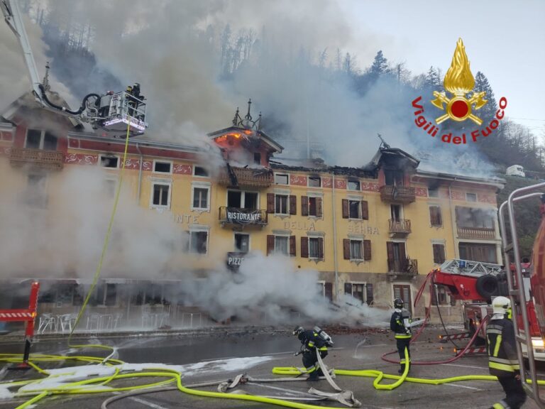 e7172ac2-da91-4f5a-a2f5-c9d2087c2bdf