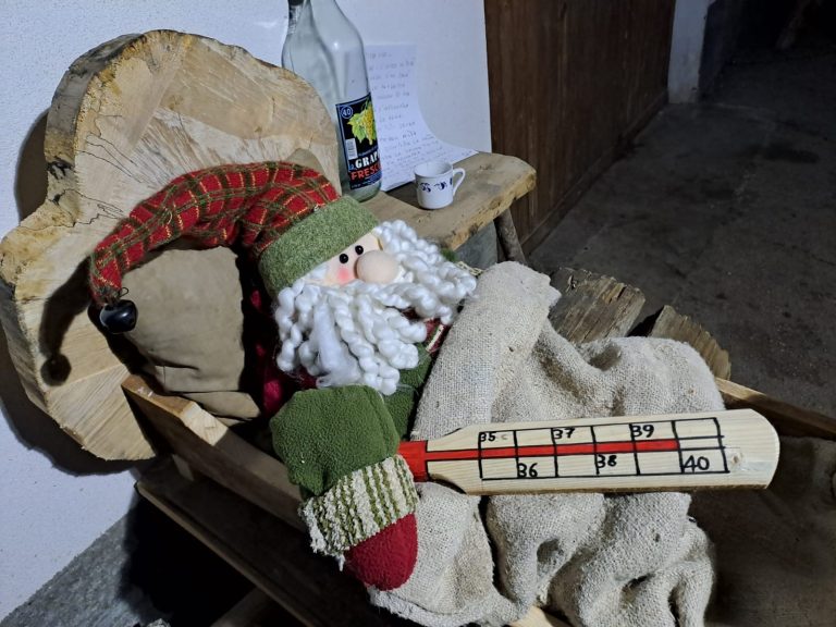 9ec634e4-929e-4400-8eee-38f487564641