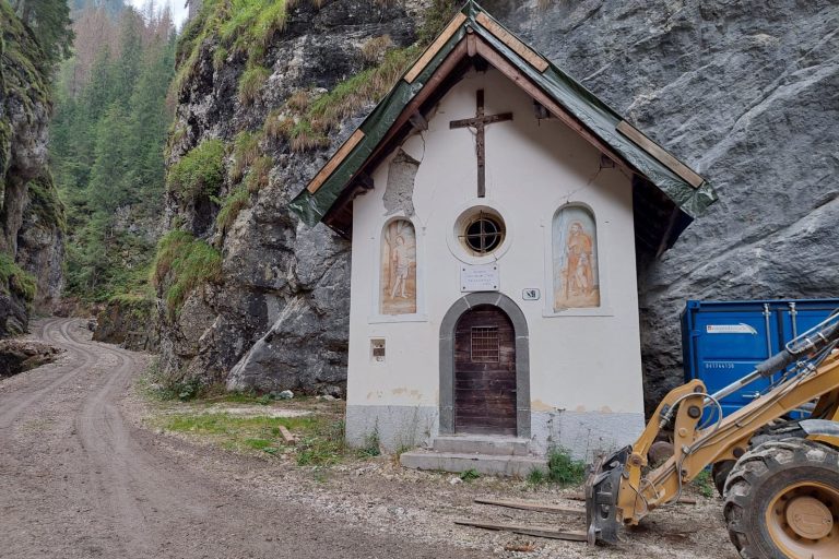 Chiesetta dei Serrai di Sottoguda