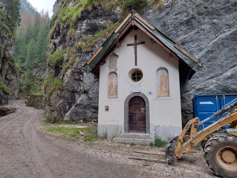 Chiesetta dei Serrai di Sottoguda