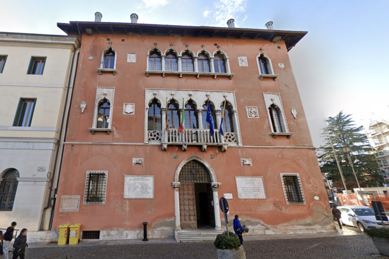PALAZZO ROSSO