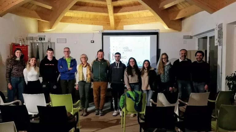 d4f7b88f-ea64-413b-93da-acc75cda4c16