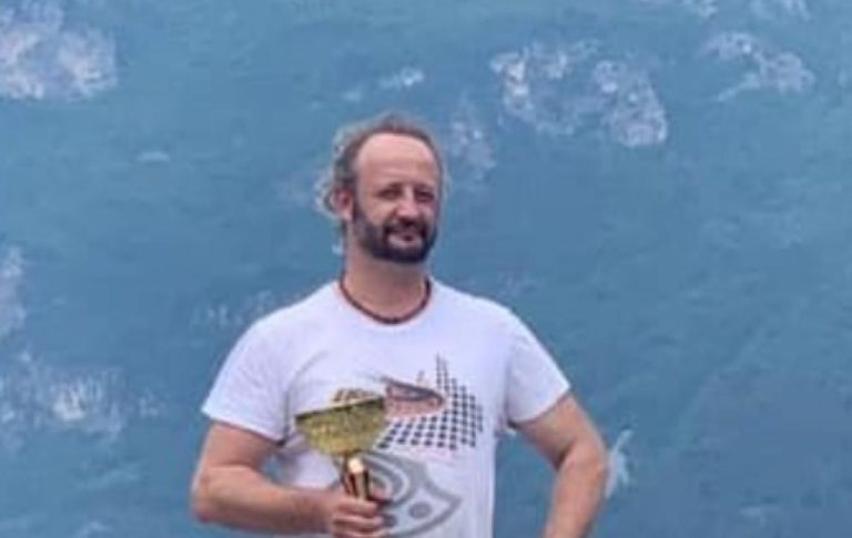 626c3e65-1223-49f3-8121-391fc34939c1