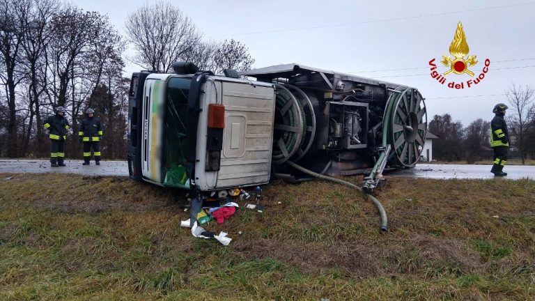 A7A4EB92-D0A9-407E-955E-580E4CA6E556