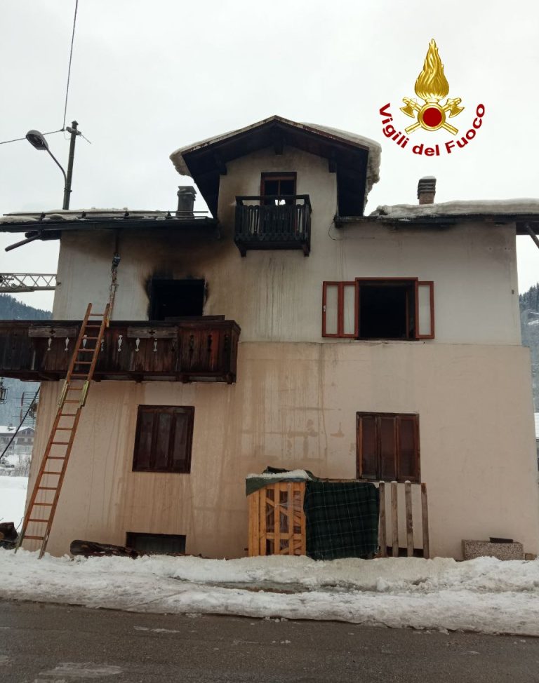 b1a0aed8-b1a0-443b-9905-15e5f3ca4e99