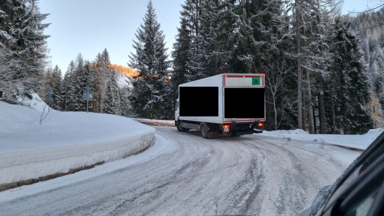 5937fbb9-3398-446c-8424-15b9030d9944