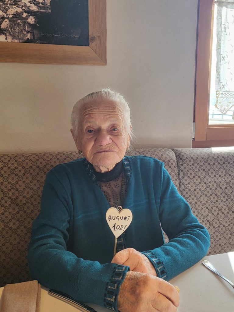 5b73fe96-28b8-4378-83af-2c77a36c91fb