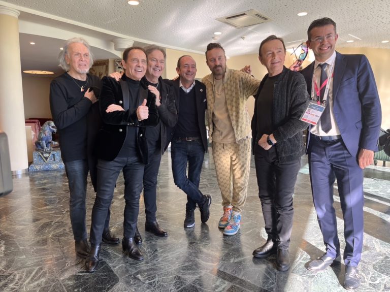 684AF151-5FD7-4A14-989D-BDBDD62E0003