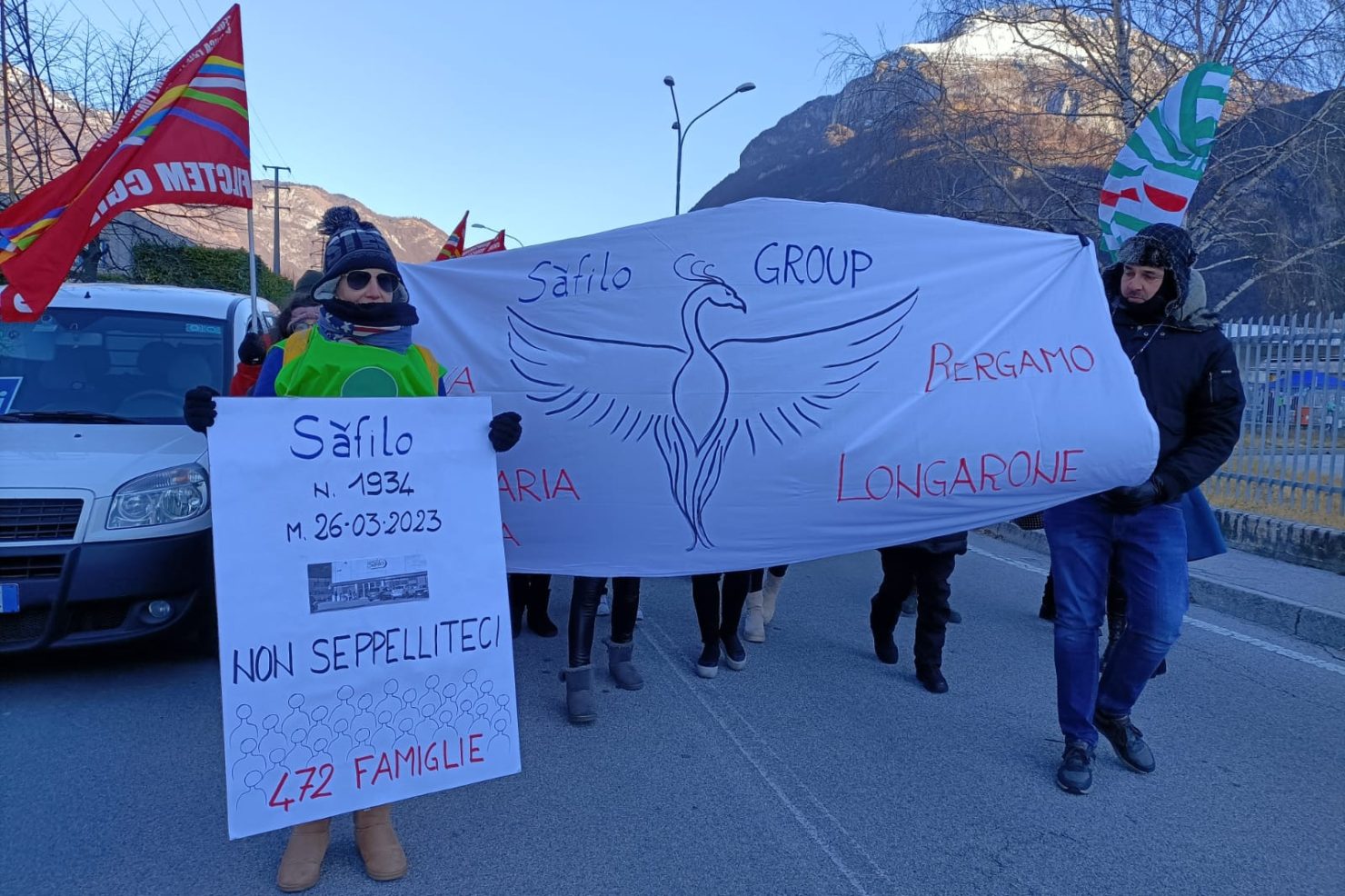 78557552-f7f3-45df-9e5b-62c5a977db43