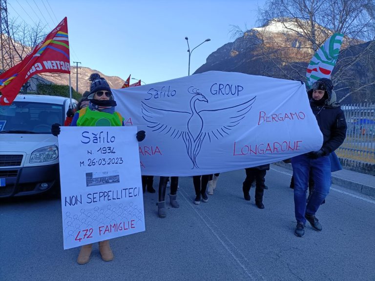 78557552-f7f3-45df-9e5b-62c5a977db43