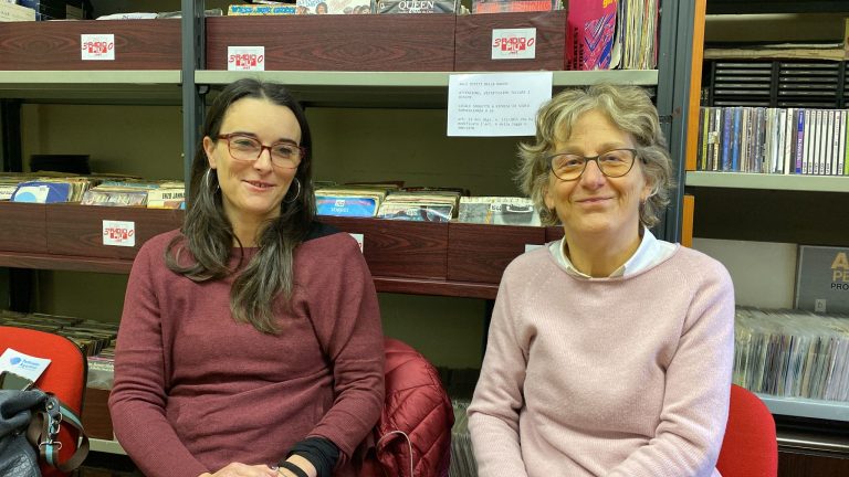 97638584-4bea-4ee5-b500-42b553630f9d