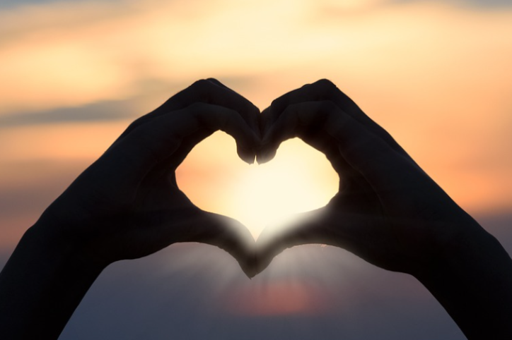 CUORE MANI